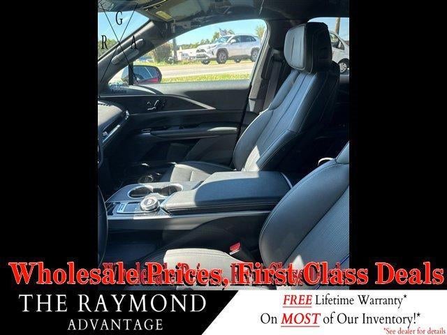 2025 Cadillac LYRIQ Sport