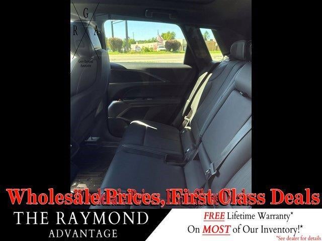2025 Cadillac LYRIQ Sport