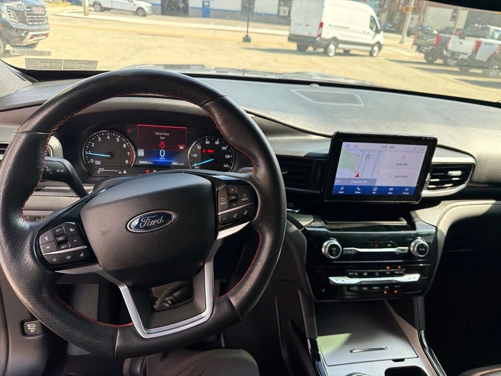 2023 Ford Explorer ST-Line