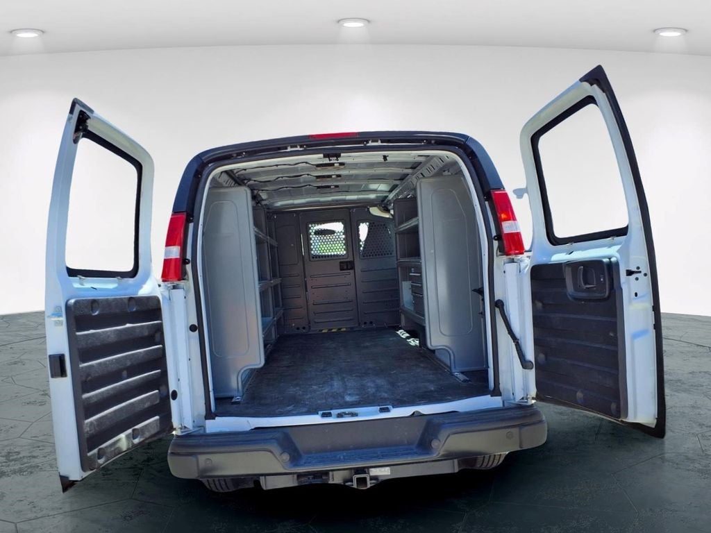 2025 Chevrolet Express 2500 Work Van Cargo