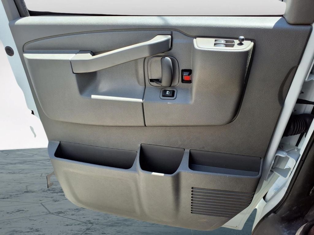 2025 Chevrolet Express 2500 Work Van Cargo