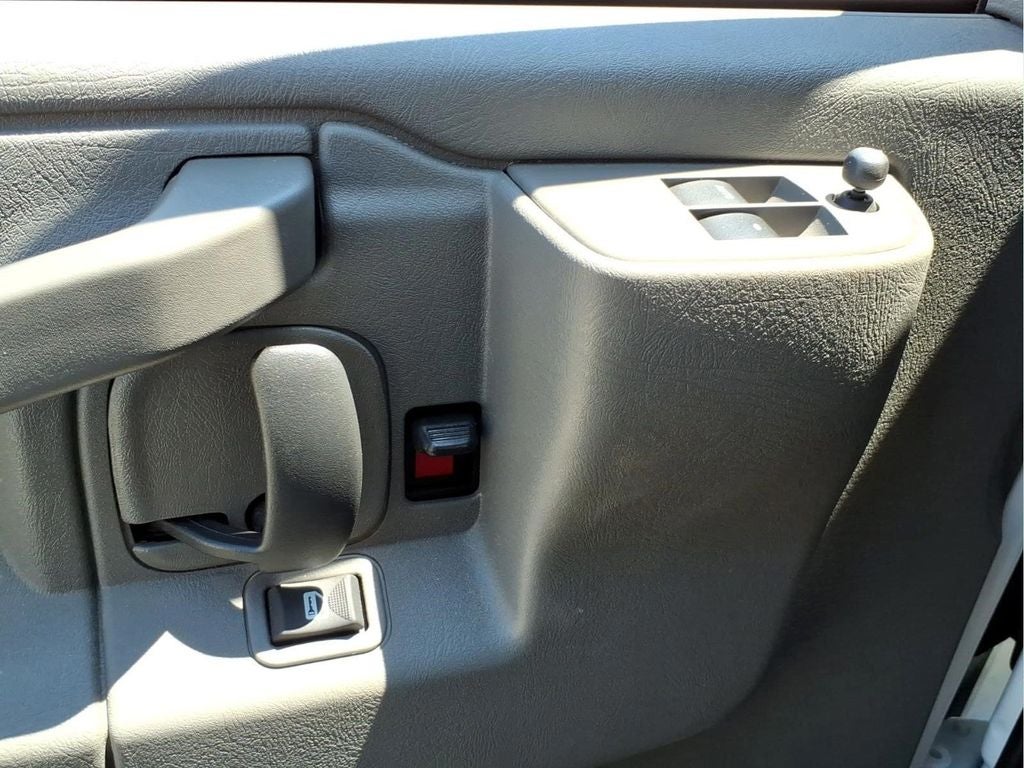 2025 Chevrolet Express 2500 Work Van Cargo