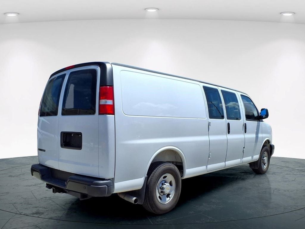 2025 Chevrolet Express 2500 Work Van Cargo