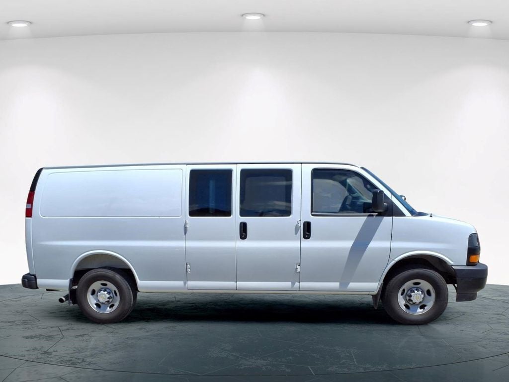 2025 Chevrolet Express 2500 Work Van Cargo