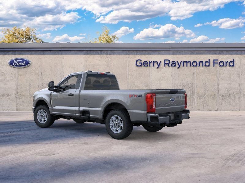 2026 Ford Super Duty F-350® XLT