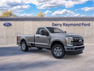 2026 Ford Super Duty F-350® XLT